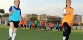 SPOR Ailelerinin karşı çıktığı kadın futbol takımının oyuncuları 3'üncü lige hazırlanıyor