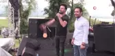 Konserde sürpriz evlilik teklifi