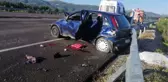 Son dakika haberi! OTOMOBİL BARİYERE ÇARPTI 8,5 AYLIK HAMİLE ESRA VE KÜÇÜK TAHA ÖLDÜ