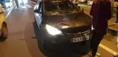Otomobilin çarptığı hala ve yeğeni yaralandı