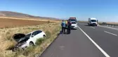 Kontrolden çıkan otomobil şarampolde düştü: 2 yaralı