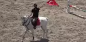 Özel çocuklar ilk kez ata binmenin heyecanını yaşadı