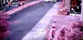 Son dakika haberi | AVCILAR'DA MOTOSİKLETLİ KURYELERİN FECİ KAZASI KAMERADA