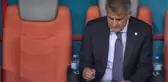 EURO 2020'de sıfır çeken Milli Takım'ın hocası Şenol Güneş'in istifa etmesi için yoğun baskı yapılıyor