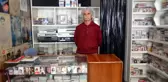 Teknolojiye direnen kasetçi