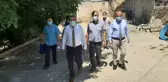 101 yaşındaki nine aşı olmak istedi, il sağlık müdürü kapısına gitti
