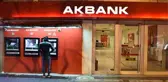 Akbank'tan müşterilerine gönül alma hediyesi: 31 Temmuz'a kadar para transferi, para çekme ve yatırma ücretsiz