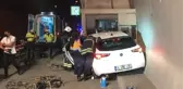 TÜNELDE ÖNCE OTOMOBİLE SONRA ACİL DURUM TELEFON KULÜBESİNE ÇARPTI 3 YARALI