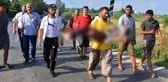 Acının fotoğrafı! Kanaldan çıkarılan oğlunun cansız bedenini gözyaşları içinde kucağında taşıdı