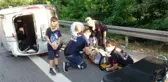 HAFİF TİCARİ ARAÇ DEVRİLDİ 5 YARALI