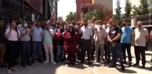 Yöneticisi gasp edilerek öldürülen şirketin önünde alacaklılardan eylem