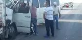 Kamyonet ile minibüsün çarpıştığı kazada can pazarı