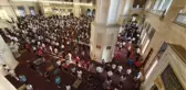 ADANA'DA BAYRAM NAMAZI KILINDI