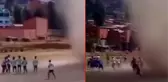Bolivya'da futbol maçı öncesi çıkan 