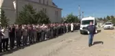 KAZADA ÖLEN ÖĞRETMEN ÇİFT İLE KIZLARI TOPRAĞA VERİLDİ