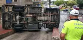 Samsun'da kamyonet devrildi: 1 yaralı