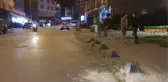 Eyüpsultan'da iki iş yerine dalan otomobilin sürücüsü yaralandı