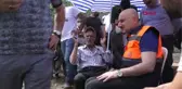 Son dakika haberleri | BAKAN KARAİSMAİLOĞLU, SELE KAPILAN YİĞİT'İN AİLESİYLE GÖRÜŞTÜ