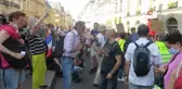 Fransa'da aşı karşıtları ve polis arasında arbedePolisten protestoculara gazlı müdahale