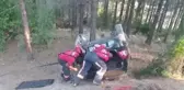 Uçuruma devrilen otomobilin sürücüsü yaralandı