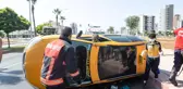 Devrilen taksinin şoförü yaralandı