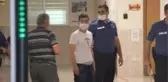 DOKTORA 'ÇİVİLİ TAHTA'YLA SALDIRI ŞÜPHELİSİ, AKIL SAĞLIĞI RAPORU İÇİN HASTANEYE SEVK EDİLDİ