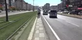 Tramvayın çarptığı genç kız ağır yaralandı