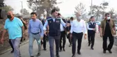 Bakan Kurum, yangının etkili olduğu Manavgat'ın Kalemler Mahallesi'nde incelemede bulundu (2)