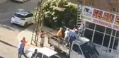 Son dakika! Yangında mahsur kalanlara mahalleliden kurtarma operasyonu