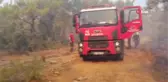 Mezarlık yandı, şehidin mezarı ve bayrak sapasağlam kaldı