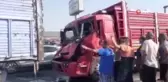Son dakika: Balıkesir'de zincirleme trafik kazası... Sıkışan sürücüyü itfaiye kurtardı