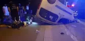 GEMLİK'TE SAHİL YOLUNDA HAFİF TİCARİ ARAÇ DEVRİLDİ; 1 YARALI