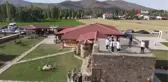 Kenan Yavuz Etnografya Müzesi'nin bacalarında halay şenliği