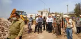 Bakan Karaismailoğlu, Manavgat'taki yangının etkili olduğu mahallelerde incelemede bulundu