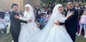İki kardeş aynı düğünde evlendi