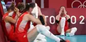 Güney Kore'ye elenen Kadın Voleybol Takımımız, yere kapanıp hüngür hüngür ağladı