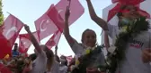 İZMİR'DE FERHAT ARICAN'A COŞKULU KARŞILAMA