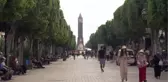 Tunus sokağında Cumhurbaşkanı Said'in kararlarına destek olan da var itiraz eden de