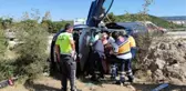 OTOMOBİL TAKLA ATTI 3 YARALI