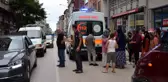 Aniden yola fırlayan çocuğa otomobil çarptı