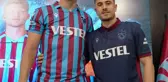 Trabzonspor, yeni transferleri Dorukhan Toköz ve Andreas Cornelius için imza töreni düzenledi (1)