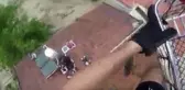 Sinop'taki selde çatıdan beyaz bayrak sallayarak yardım isteyen vatandaşlar helikopterle kurtarıldı