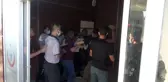 Diyarbakır'da 6 kişinin yaralandığı liste kavgası hastane acilinde devam etti