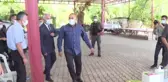 Dışişleri Bakanı Çavuşoğlu, Sütçüler'de yangından zarar gören köyü ziyaret etti