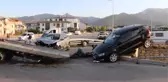 Otomobille cipin çarpışması sonucu 4 kişi yaralandı