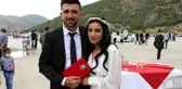Modifiye araç fuarında evlendiler
