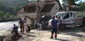 Bozkurt'ta yaralar sarılıyor... Gıda yardımları dere yatağına kurulan iplerle karşıya geçiriliyor