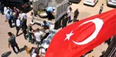 DERİK'TE HUSUMETLİ AİLELER 3 BİN KİŞİNİN KATILDIĞI YEMEKTE BARIŞTI