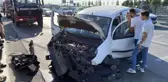 Fatih'te kazaya karışan sürücü şoka girip aracından çıkamadı