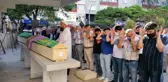 Komşularının bıçaklı saldırısında ölen baba ve kızı toprağa verildi